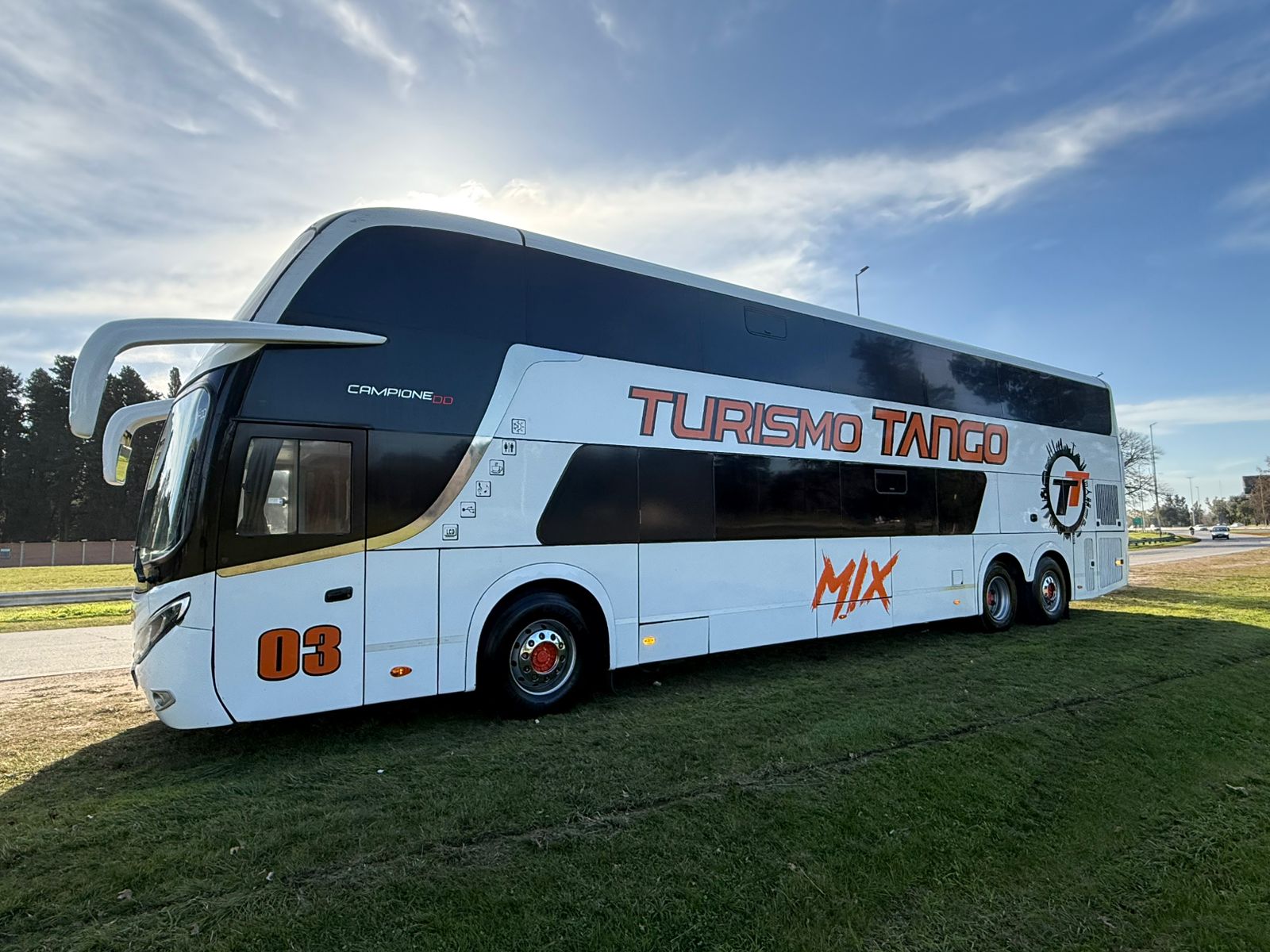 Comil · Mercedes o500